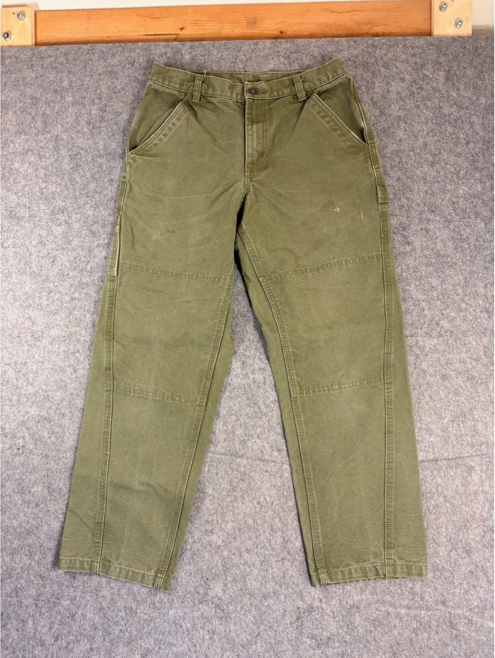 The North Face Olive Green Pants size 30